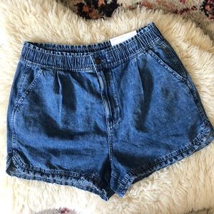 American Eagle Super Hi-Rise Mom Shorts